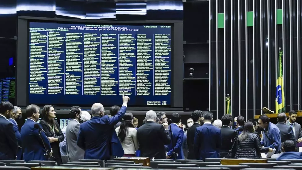 O Congresso Nacional aprovou, nesta terça-feira (12), o projeto de Lei das Diretrizes Orçamentárias (LDO), que estabelece regras para