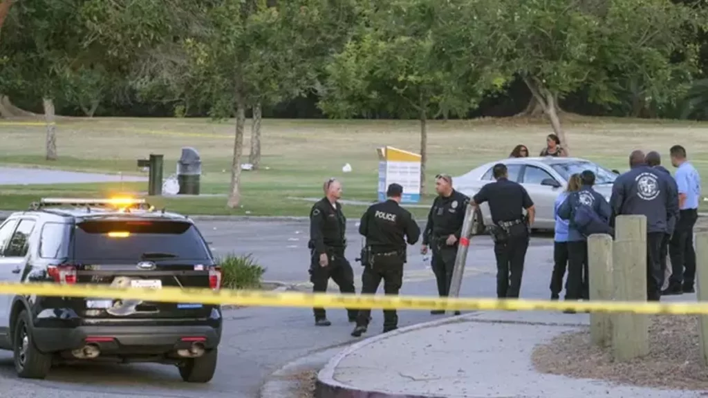 Pelo menos duas pessoas morreram e várias outras ficaram feridas em um tiroteio em um parque em Los Angeles. 