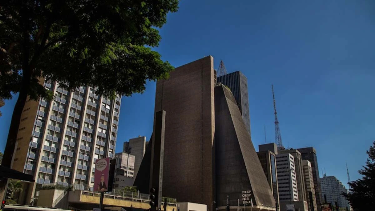 Ao menos 107 entidades assinaram um manifesto em defesa da democracia. O documento, que foi publicado nesta sexta-feira (5), em jornais de circulação nacional, foi articulado pela Federação das Indústrias do Estado de São Paulo (Fiesp).