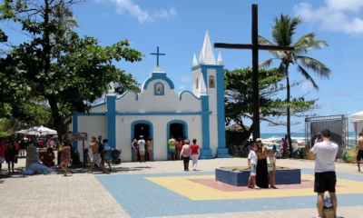 consolidados no segmento, a Festa Literária Internacional de Praia do Forte (Flipf) chega à terceira edição, desta quinta-feira