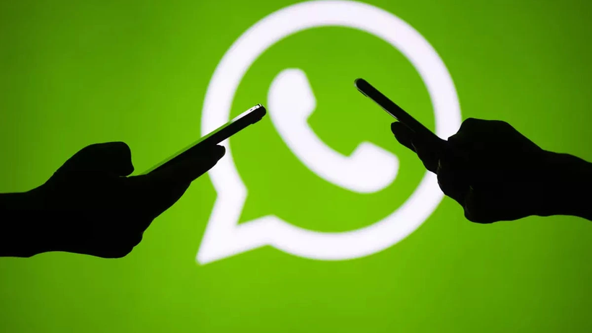 A Meta anunciou nesta terça-feira (09) que o WhatsApp vai permitir aos usuários ocultar o status "online" de seus perfis para todos os usuários - tanto de iPhone (iOS), quanto de Android - até o final de agosto.