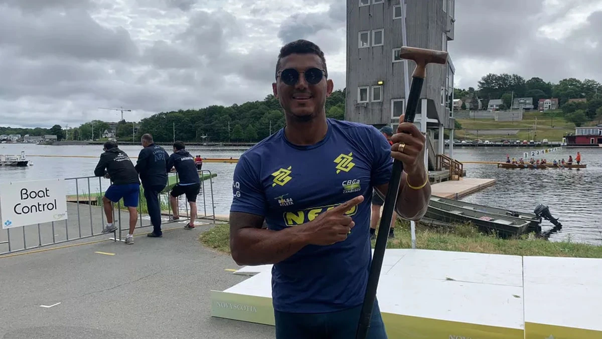 Isaquias Queiroz conquistou nesta quinta-feira (11) a medalha de ouro no Campeonato Pan-Americano de canoagem, em Halifax, Canadá, no mesmo local em que, no último fim de semana, o baiano levou duas medalhas, um ouro e uma prata no Campeonato Mundial.