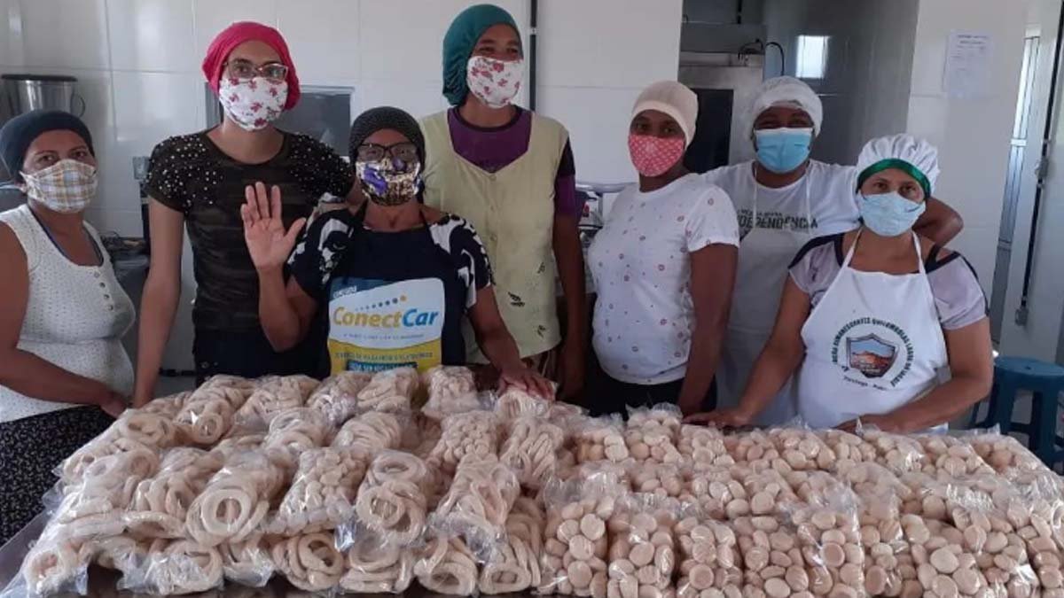 Essa é a definição do trabalho realizado por agricultoras familiares da Associação Remanescente Quilombola Lagoa do Jacaré, do município