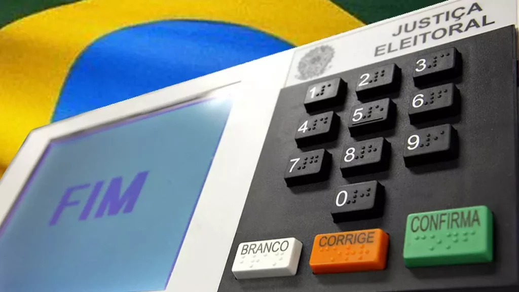 moldáveis, adaptáveis, além de resistentes ao tempo e ao espaço, teoria de fácil constatação ao observarmos como vivem muitas pessoas no