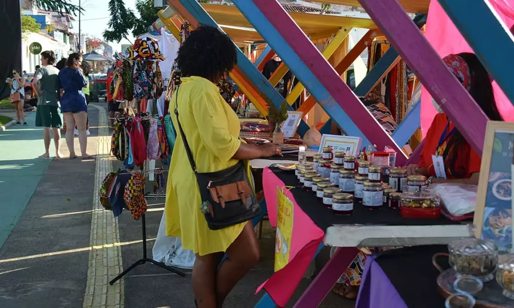 Depois de marcar presença pelo Curuzu, na semana passada, o movimento Salvador Capital Afro aportou no Largo do Santo Antônio