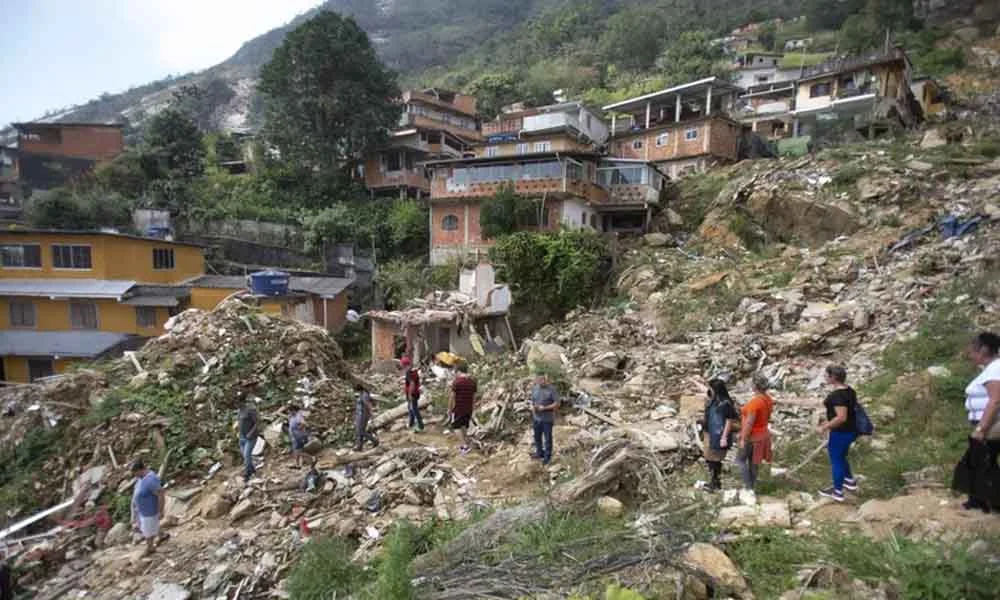 O governo Jair Bolsonaro propôs um corte de até 99% nos recursos voltados para obras emergenciais, redução e mitigação de desastres naturais. A tesourada faz parte da proposta de Orçamento do próximo ano enviada pelo governo ao Congresso Nacional. As informações são do O Globo.