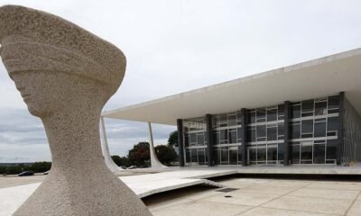 Os ministros do Supremo Tribunal Federal (STF) Gilmar Mendes e Luís Roberto Barroso reverteram nesta terça-feira (24), em