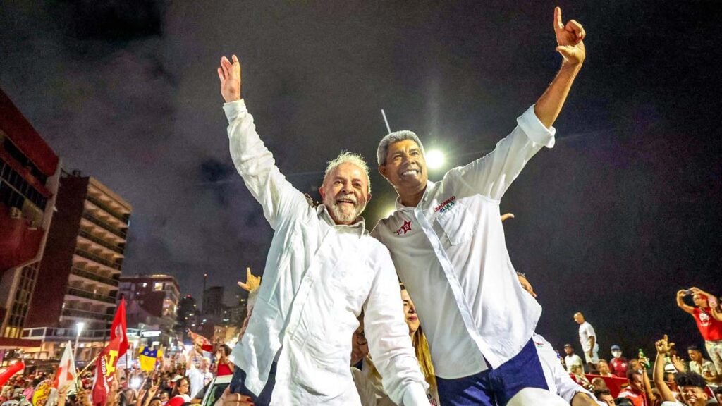 A nova pesquisa AtlasIntel/A Tarde divulgada neste sábado (15) aponta Jerônimo Rodrigues (PT) a frente do ex-prefeito ACM