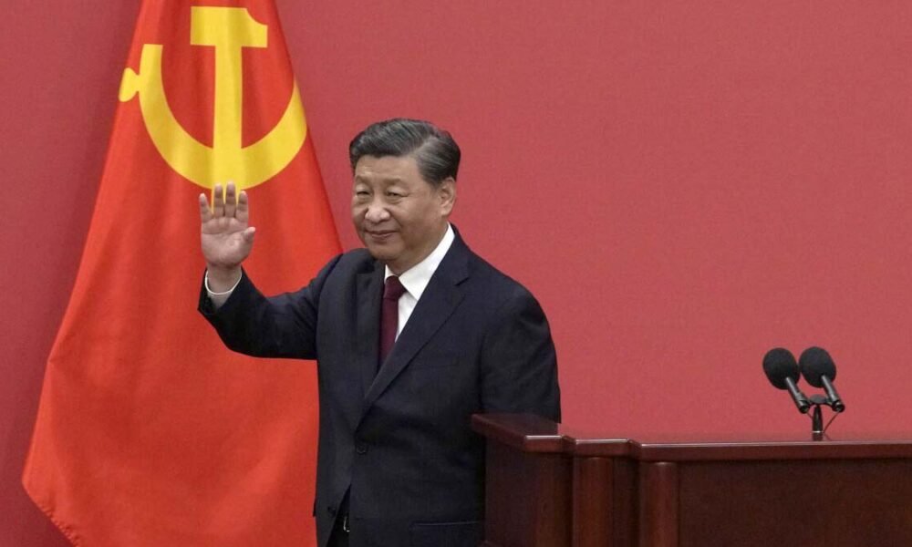 Xi Jinping foi confirmado como grande líder da China para um terceiro mandato, após uma reunião política de uma semana eliminou rivais