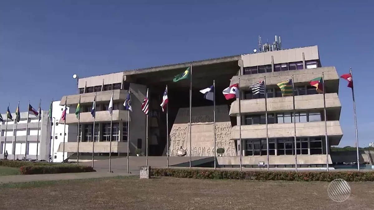 A Assembleia Legislativa da Bahia (Alba) terá para a nova legislatura uma renovação de quase 40% na sua composição.