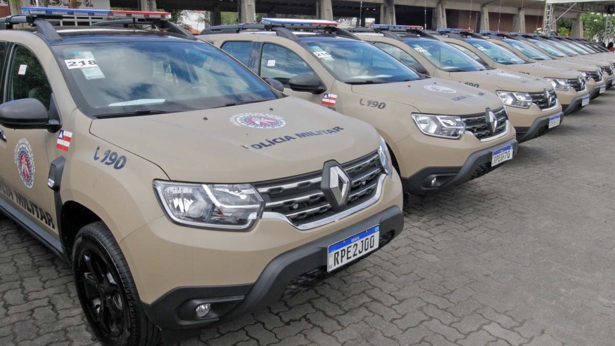 a segurança pública foi reforçada em 89 municípios com a entrega de 126 viaturas e dez motocicletas para a Polícia Militar.