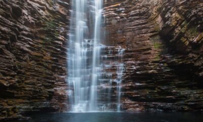 Rico em belezas naturais, o município de Ibicoara, na zona turística Chapada Diamantina, tem como principal atrativo a cachoeira do Buracão.