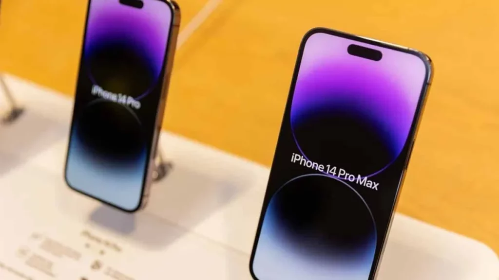 A Apple informou que as remessas dos seus mais novos iPhones serão menores que o previsto depois que as restrições para combater a Covid na Ch