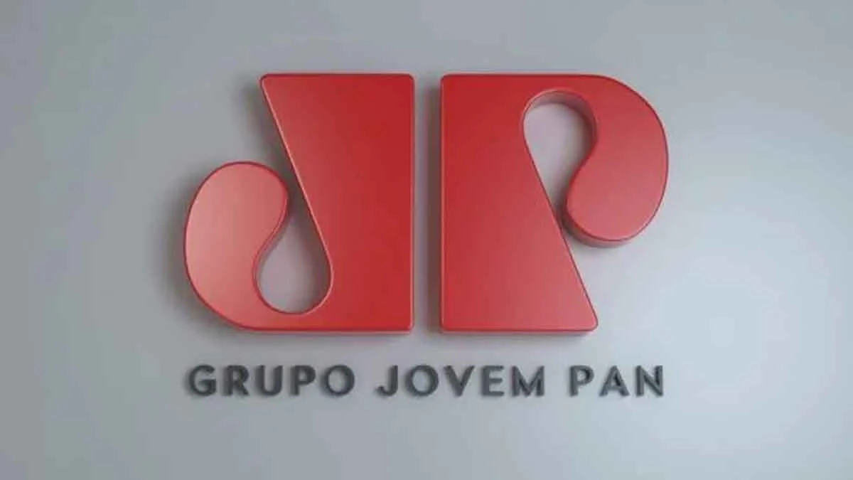 O YouTube decidiu na quarta-feira (23) desmonetizar todos os canais da emissora de rádio e televisão Jovem Pan na plataforma de compartilhamento de vídeos. A decisão foi tomada por iniciativa da própria plataforma. As informações são do O Globo.