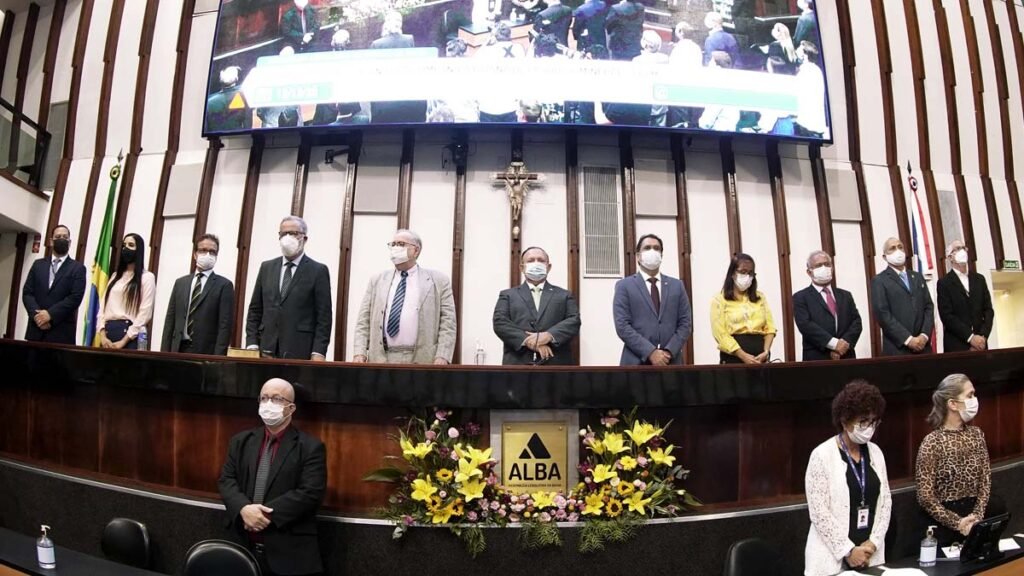 A Assembleia Legislativa da Bahia (ALBA) realizou, nesta segunda-feira (12), sessão especial proposta pelo deputado estadual Angelo