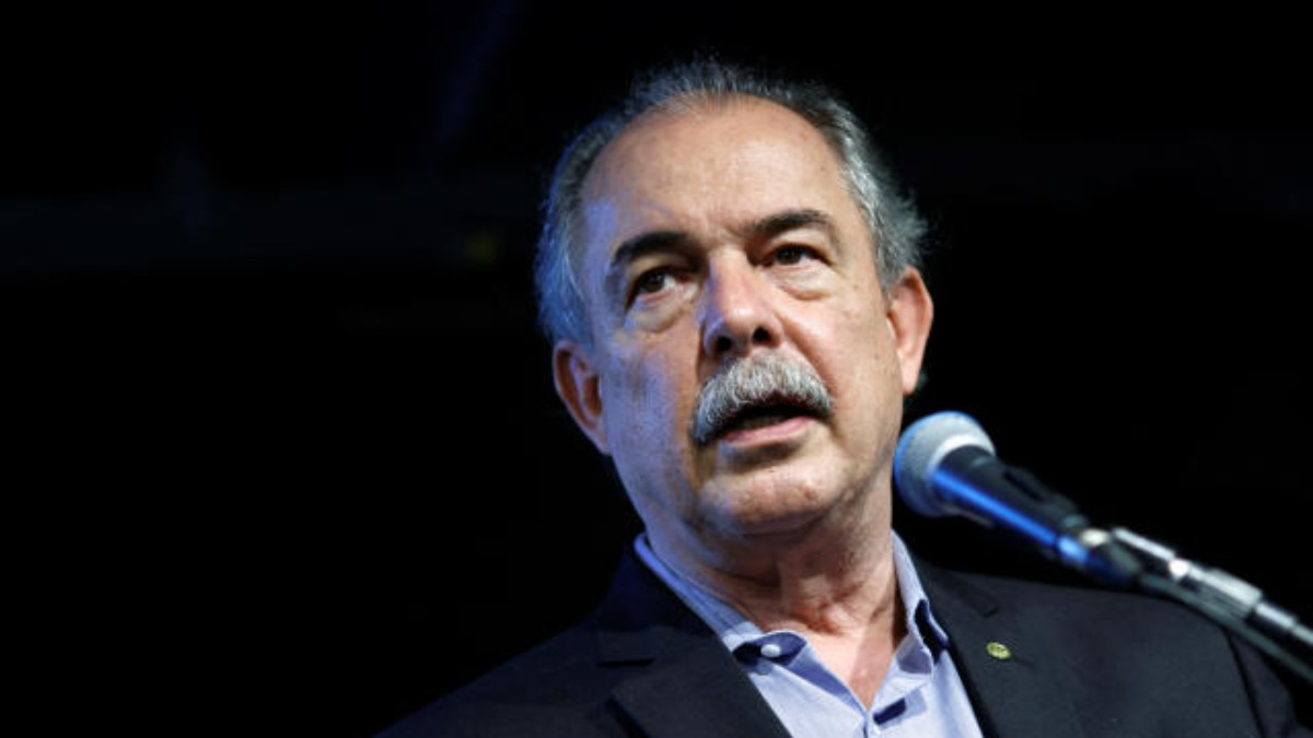 O presidente eleito Luiz Inácio Lula da Silva (PT) anunciou nesta terça-feira (13) o ex-ministro e ex-senador Aloizio Mercadante para a presi