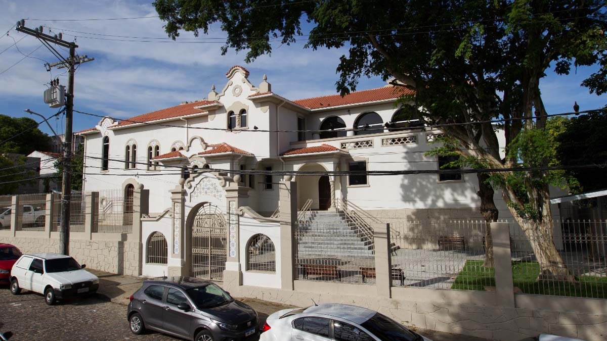 A Secretaria de Cultura do Estado (Secult-BA) inaugurou nesta quinta-feira (22) a nova sede do órgão, batizada de Casarão dos