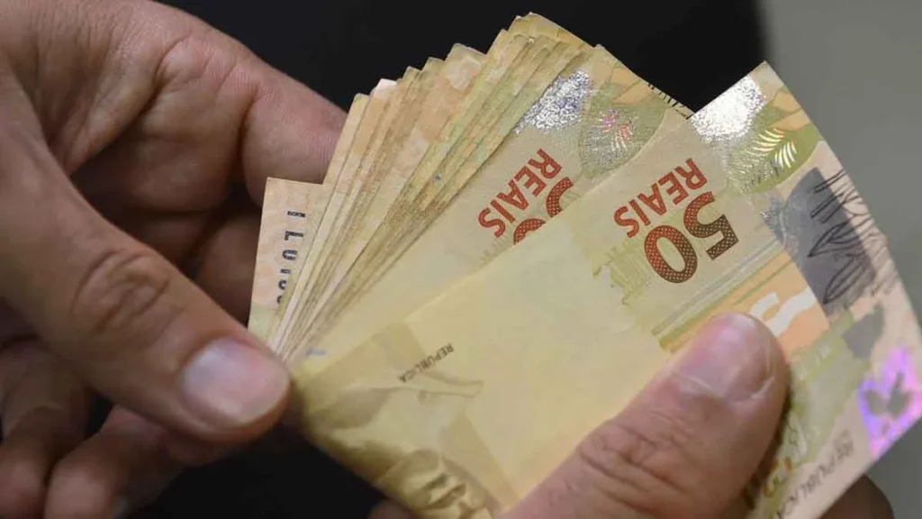 O dinheiro esquecido em bancos e financeiras poderá ser liberado a partir desta terça-feira (7), pelo Sistema de Valores a Receber. Os cliente