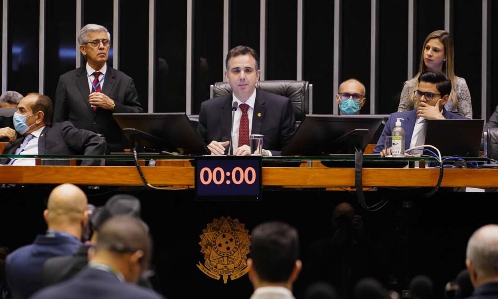 O Congresso Nacional rejeitou, durante a sessão deliberativa desta sexta-feira (16), os dois destaques apresentados ao substitutivo ao