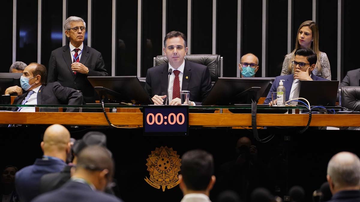 O Congresso Nacional rejeitou, durante a sessão deliberativa desta sexta-feira (16), os dois destaques apresentados ao substitutivo ao