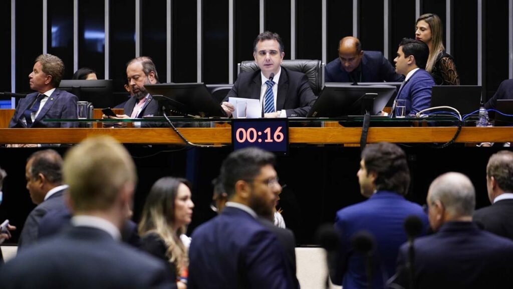 O Congresso Nacional aprovou o Orçamento de 2023 (PLN 32/22), que garante a manutenção do Bolsa Família em R$ 600 e o