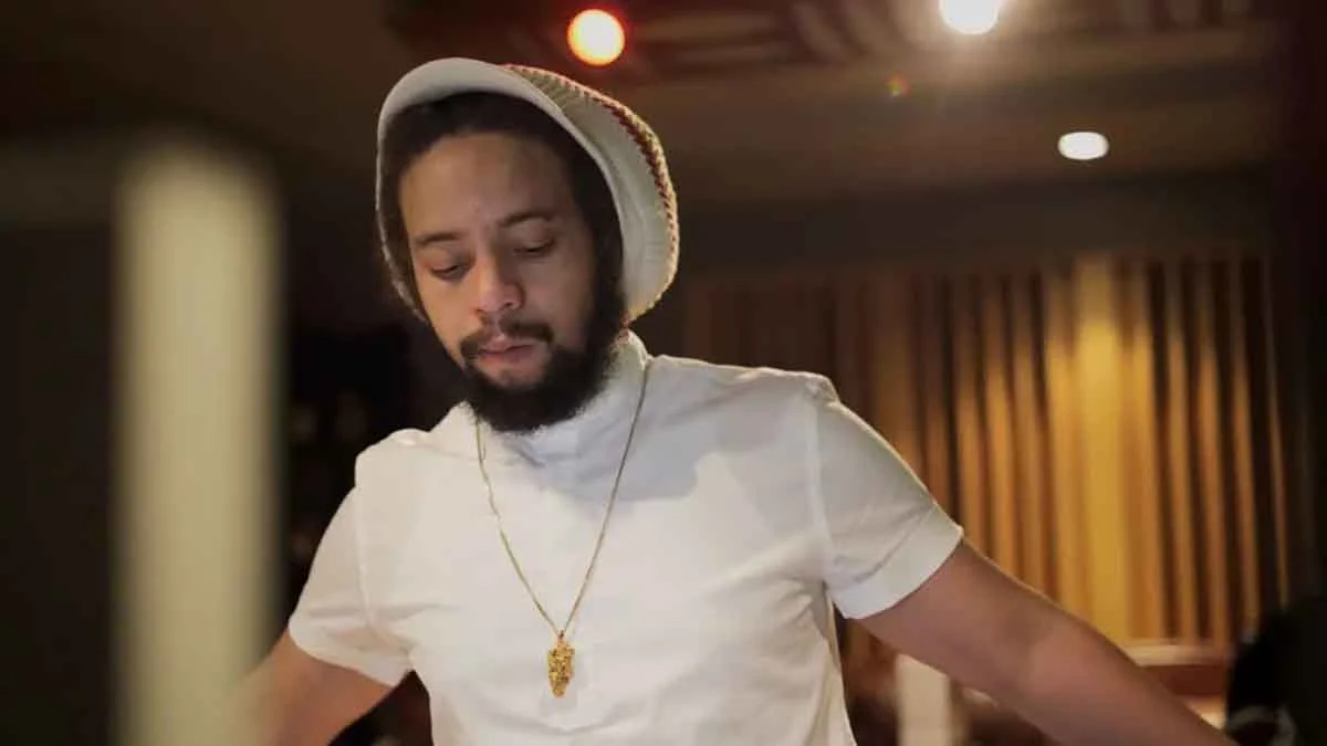 Neto de Bob Marley, Joseph "Jo" Mersa Marley, morreu nesta quarta-feira (28), aos 31 anos, nos Estados Unidos. A informação foi confirmada pe