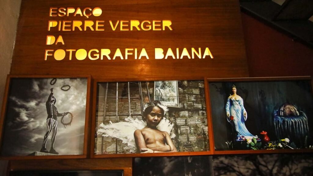 ao Brasil. Em Salvador, o Espaço Pierre Verger da Fotografia Baiana, no Forte Santa Maria, conta com um acervo não só em homenagem