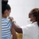 A vacinação contra a Covid-19 segue em Salvador na terça-feira (31), das 8h às 16h. A mobilização contempla da primeira a