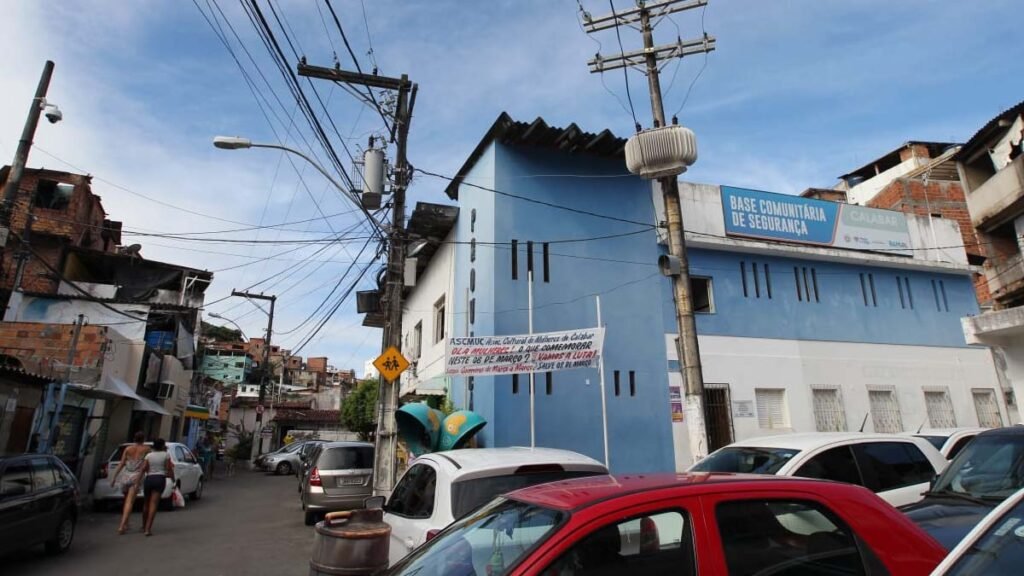 Estão abertas as inscrições para o Curso de Designer de Sobrancelhas oferecido pela Base Comunitária de Segurança (BCS) do Calabar e