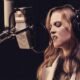 Lisa Marie Presley, cantora e filha única de Elvis e Priscilla Presley, morreu aos 54 anos, após ser hospitalizada repentinamente  