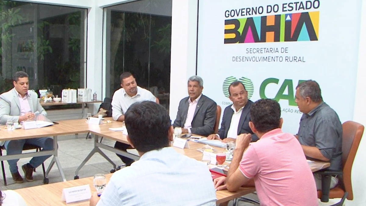 Nesta sexta-feira (13), o governador Jerônimo Rodrigues, acompanhado do vice-governador, Geraldo Junior, se reuniu com representantes