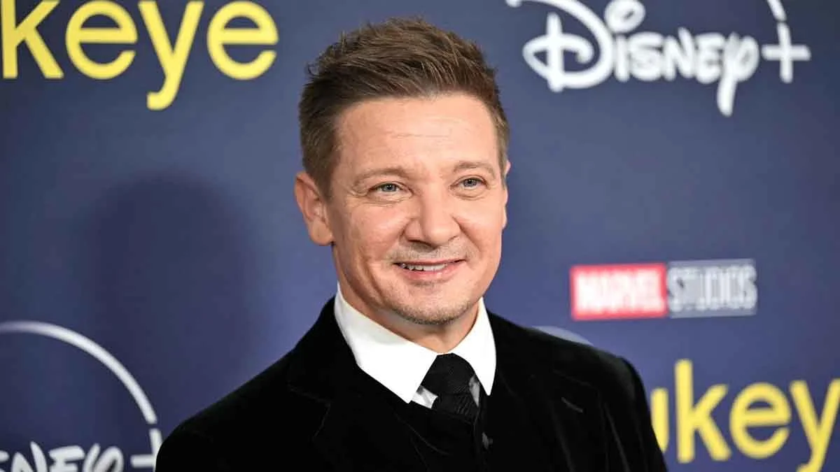 O ator Jeremy Renner, o “Gavião Arqueiro”, em Vingadores, da Marvel, sofreu um acidente enquanto limpava a neve em sua residência, em Sierra N