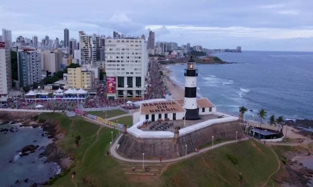 Com o circuito Dodô (Barra) lotado, recebendo um público semelhante ao de Carnaval, o Furdunço terminou, na madrugada