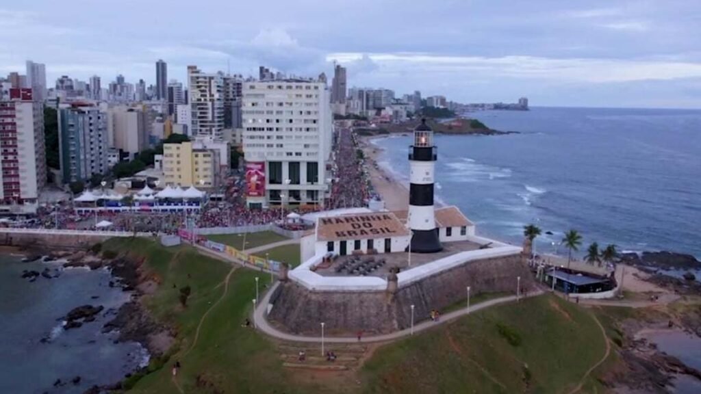 Com o circuito Dodô (Barra) lotado, recebendo um público semelhante ao de Carnaval, o Furdunço terminou, na madrugada