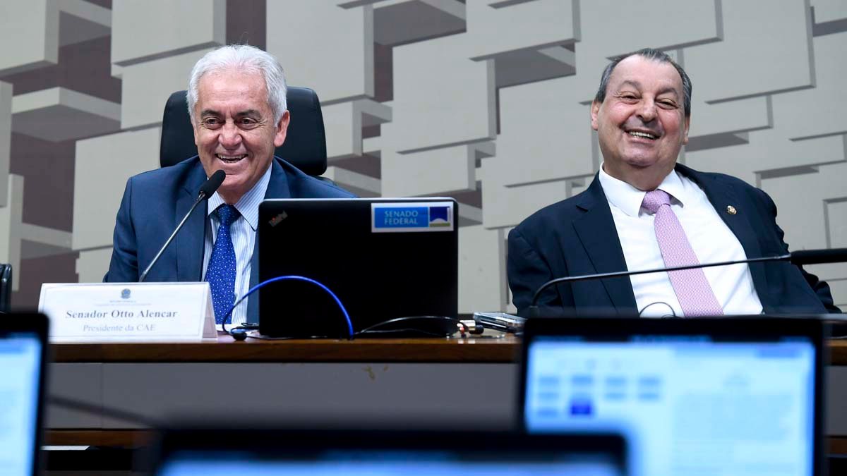 Os 27 senadores eleitos em outubro tomam posse na próxima quarta-feira (1º), às 15h, no Plenário da Casa. Os mandatos são de oito anos