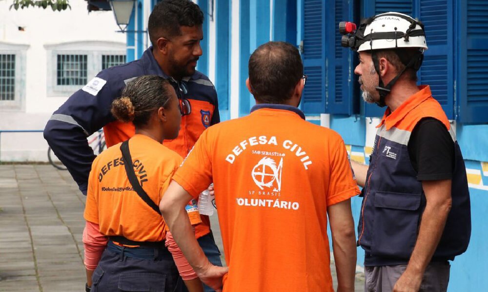 O governo do estado de São Paulo informou que, até o momento, 44 mortes foram confirmadas por causa das fortes