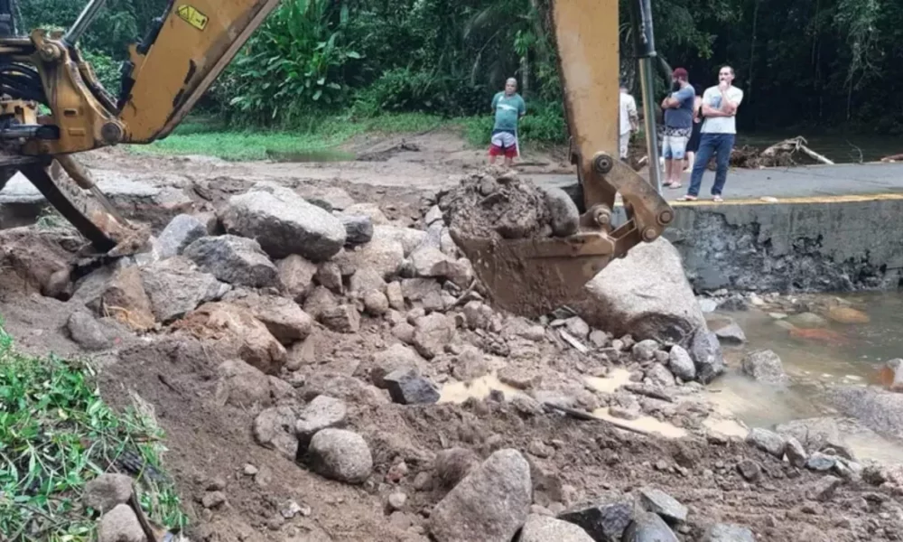 Uma criança de 7 anos de idade morreu na madrugada deste domingo (19) no município de Ubatuba, no litoral norte de São Paulo,