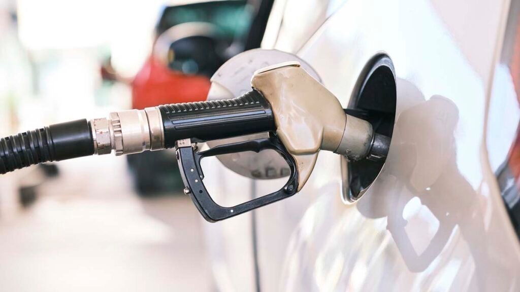 A reoneração da gasolina e do etanol a partir de março está assegurada, confirmou há pouco a assessoria de imprensa do Ministério da Fazenda.