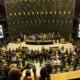 Os 513 deputados federais eleitos em outubro do ano passado tomarão posse nesta quarta-feira (1º) em sessão marcada para as 10 horas,