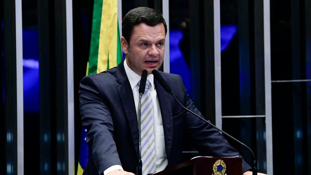 O ministro Alexandre de Moraes, do Supremo Tribunal Federal (STF), determinou que o ex-ministro da Justiça Anderson Torres preste depoimento,
