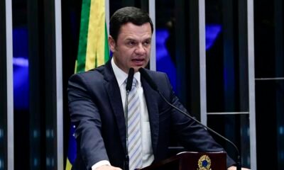 O ministro Alexandre de Moraes, do Supremo Tribunal Federal (STF), determinou que o ex-ministro da Justiça Anderson Torres preste depoimento,