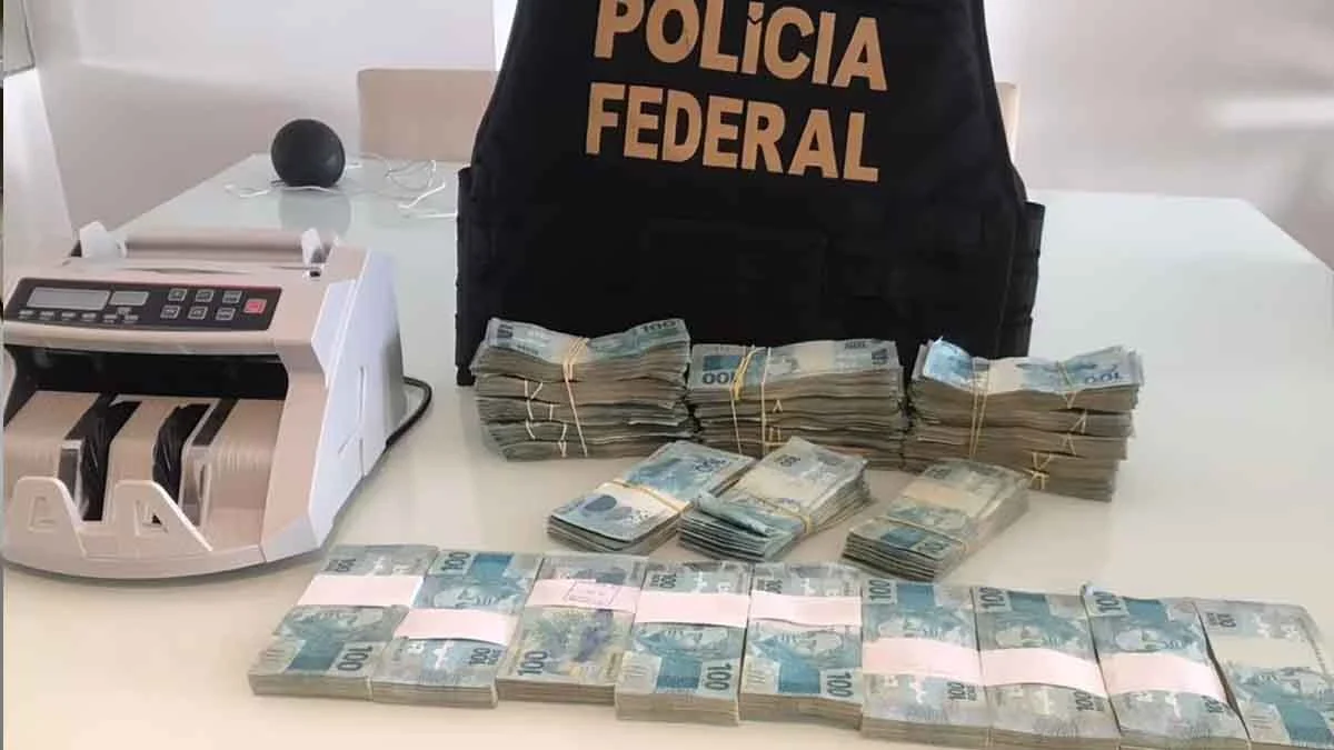 A Polícia Federal (PF) está cumprindo nesta terça-feira (14) 17 mandados de busca e apreensão em Brasília (DF), Belo Horizonte (MG) e São Lui