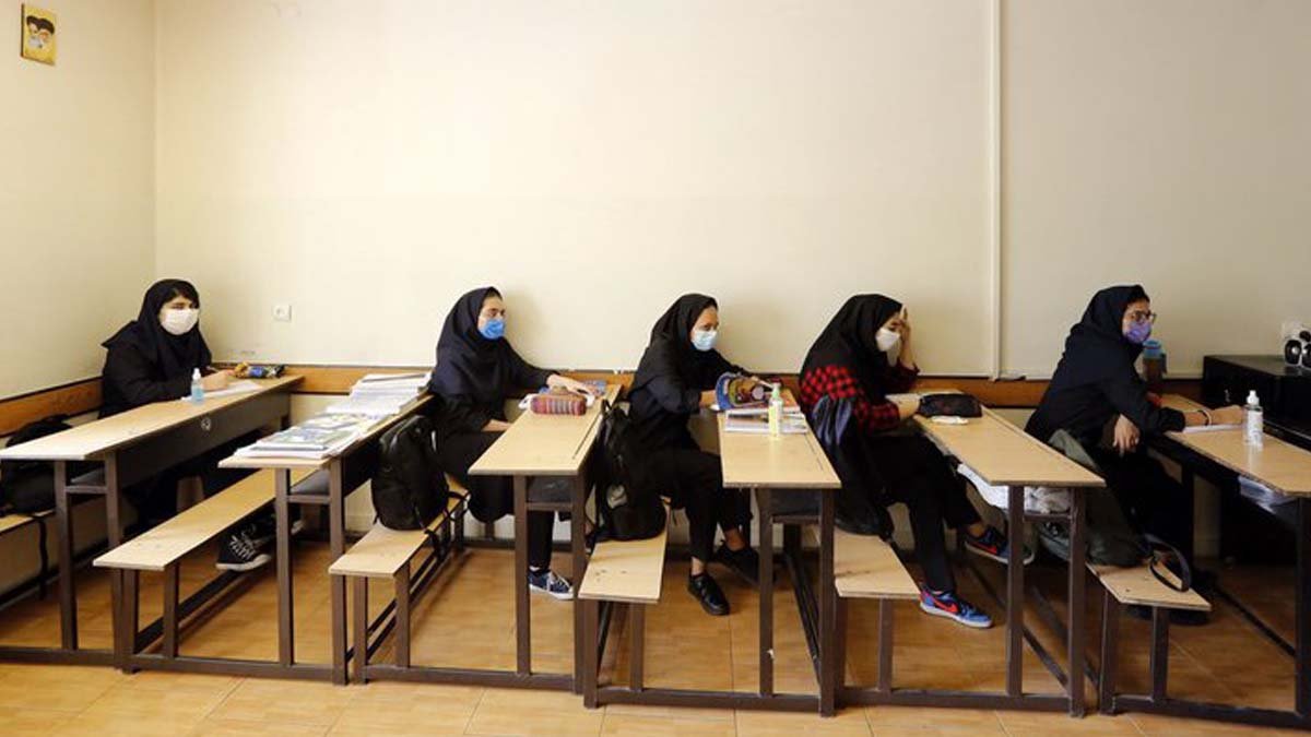 se uma série de suspeitas de envenenamento em escolas femininas for comprovadamente deliberada, os culpados devem