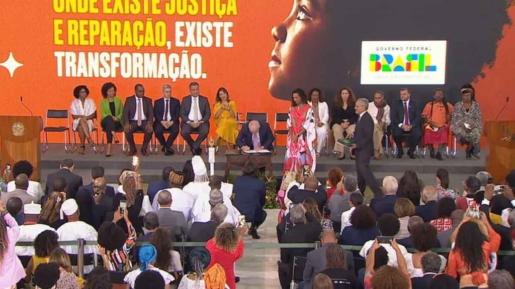 negros até o fim de 2025. A ação faz parte de pacote de medidas pela igualdade racial no Brasil lançado em um evento no Palácio do Planalto.