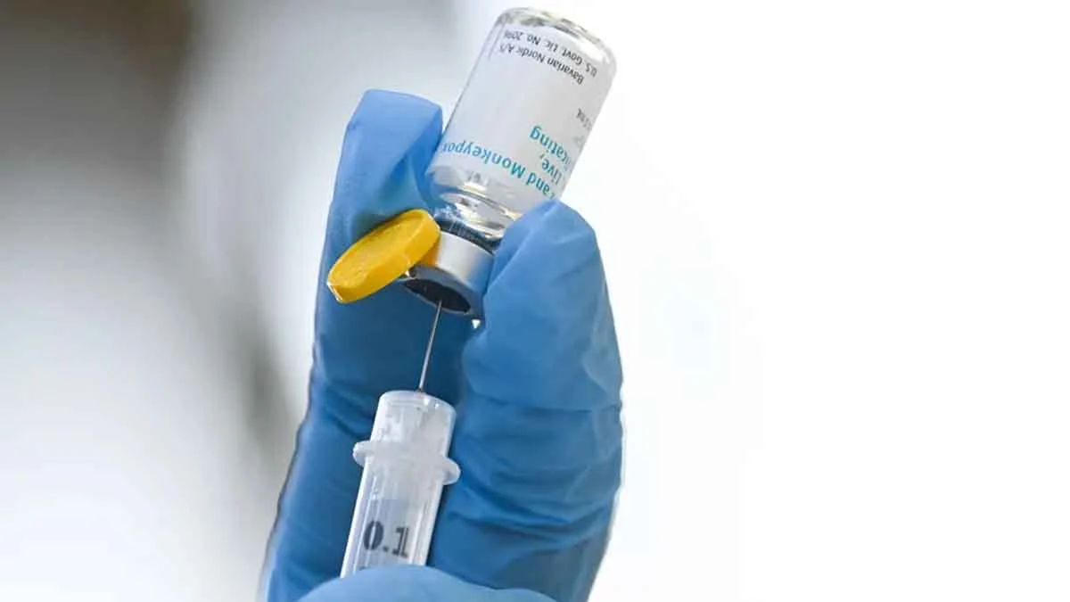 A Agência Nacional de Vigilância Sanitária (Anvisa) publicou, nesta segunda-feira (5), a resolução que permite a utilização dos medicamentos e vacinas que foram autorizados para uso emergencial durante a pandemia de Covid-19.
