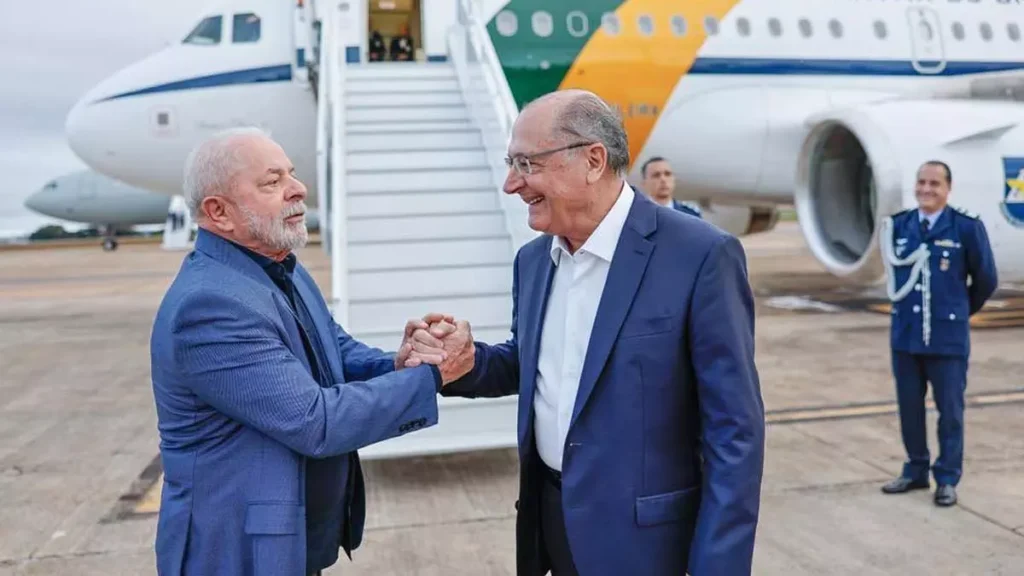 O presidente Luiz Inácio Lula da Silva começa o que promete ser uma das mais importantes e estratégicas viagens