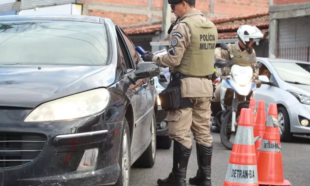 Operações de Trânsito (Cfot) do Departamento Estadual de Trânsito (Detran-BA), em parceria com o Esquadrão Asa Branca