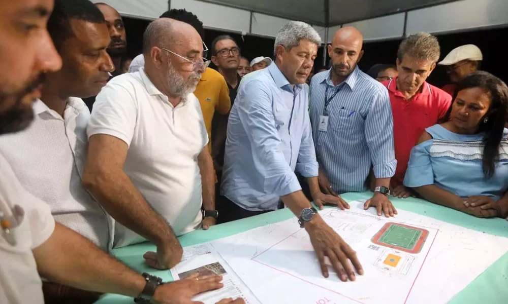 Na tarde deste sábado (22), o governador Jerônimo Rodrigues visitou o município de Antônio Cardoso, onde vistoriou a construção da nova sede