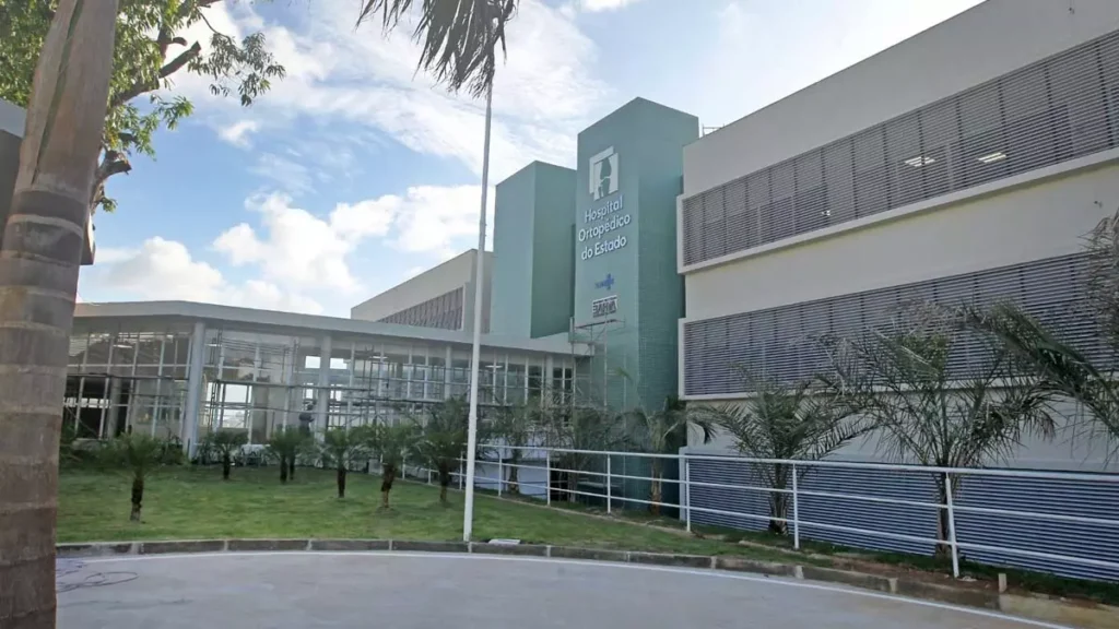 O Hospital Ortopédico da Bahia (HOBA), um dos maiores do Brasil na especialidade, já está com obras em fase de conclusão, no bairro