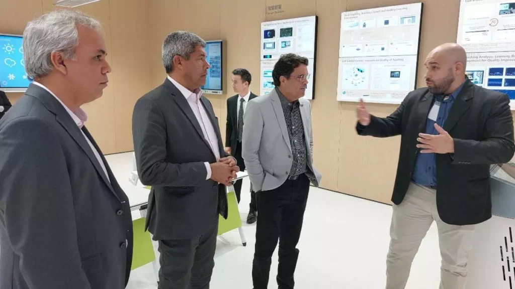 Aliando equipamentos de última geração e softwares adaptados às realidades locais, a Dahua consegue promover a conexão das informações de diversos órgãos e áreas